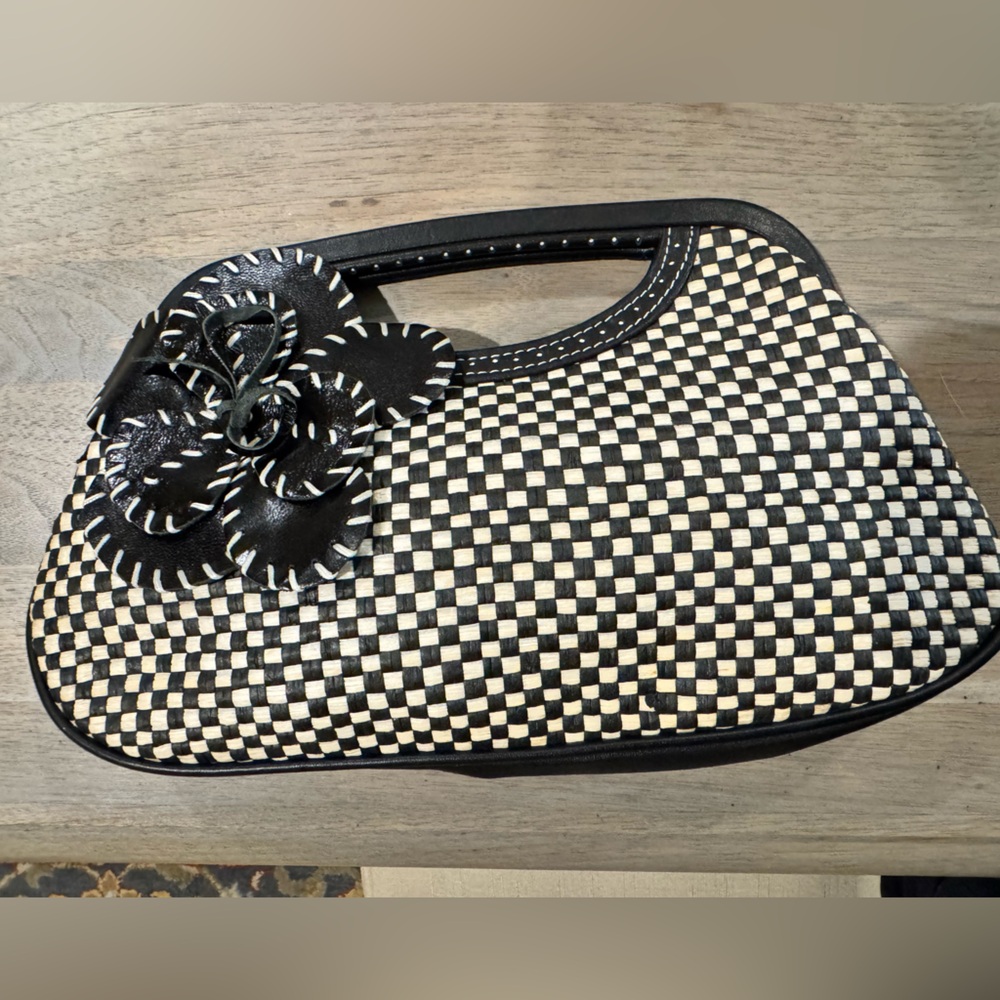 Isabella Fiore Black & Cream Woven Leather Clutch with Floral Appliqué — Rare
